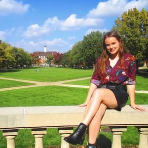 Meet your Posher, Olivia